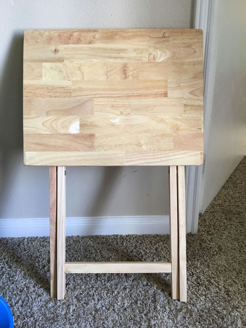 小木桌